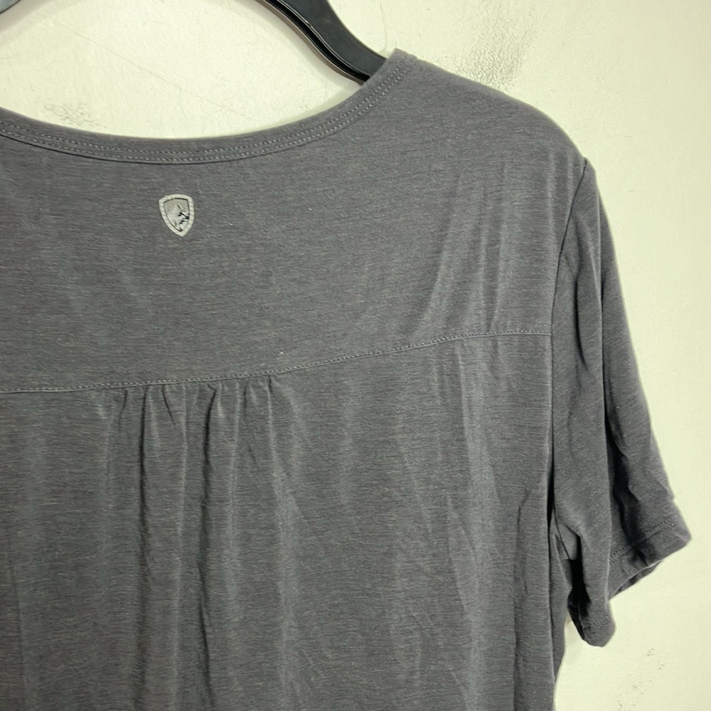 Kuhl charcoal gray curved hem t-shirt size largeβ - Picture 3 of 9